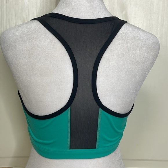 Fabletics Sports Bra Wireless Racerback Black Padded Scoop Neck Green Black XS - Picture 3 of 5